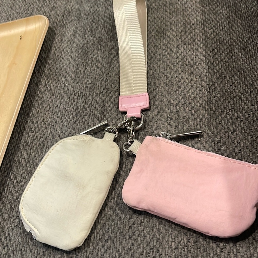 XSUIOY Dual Pouch Wristlet Keychain Wallet, Mini Zip Around Wallet